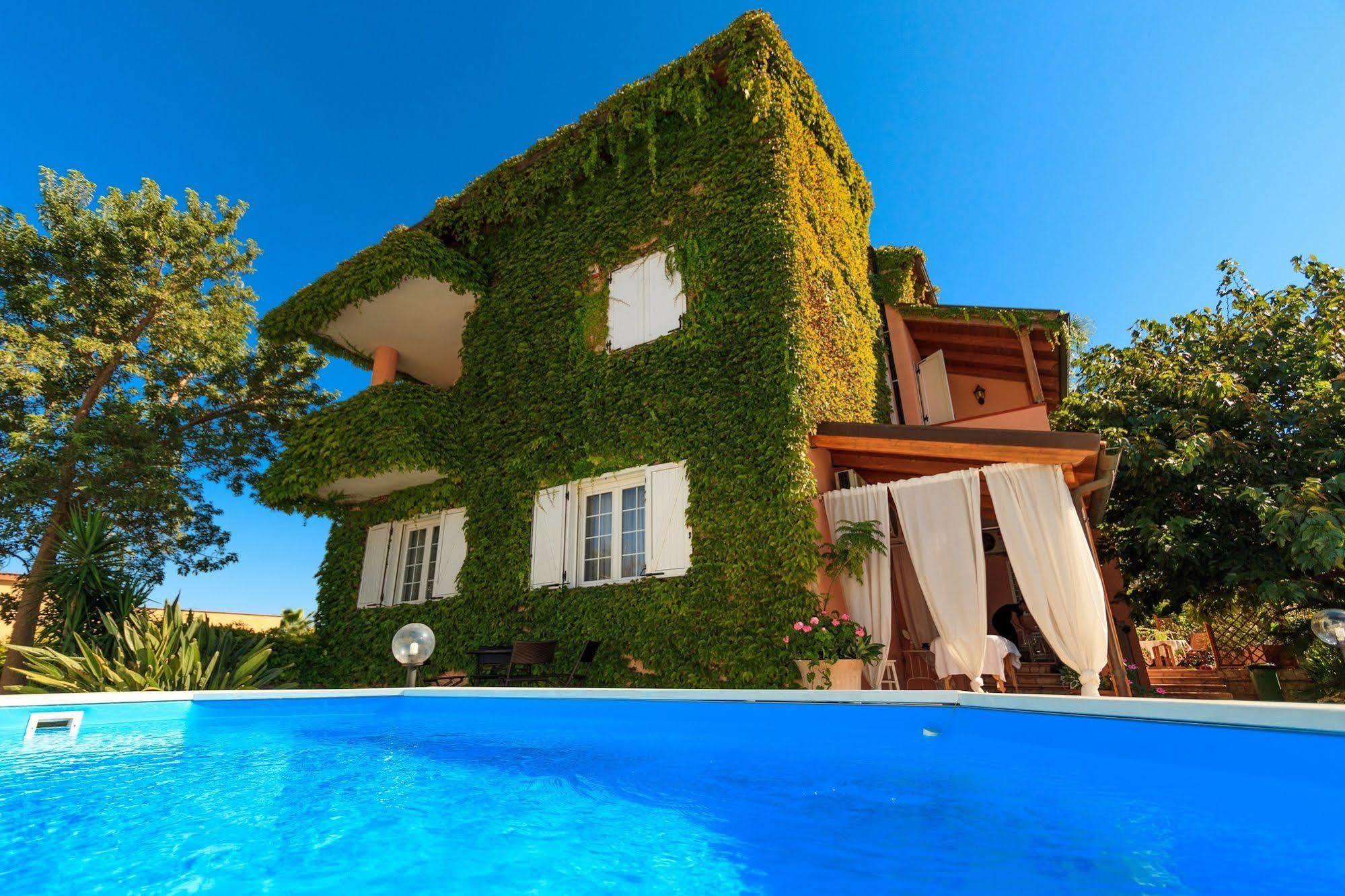 Il Giardino Delle Jacaranda Bed & Breakfast Talsano Exterior foto